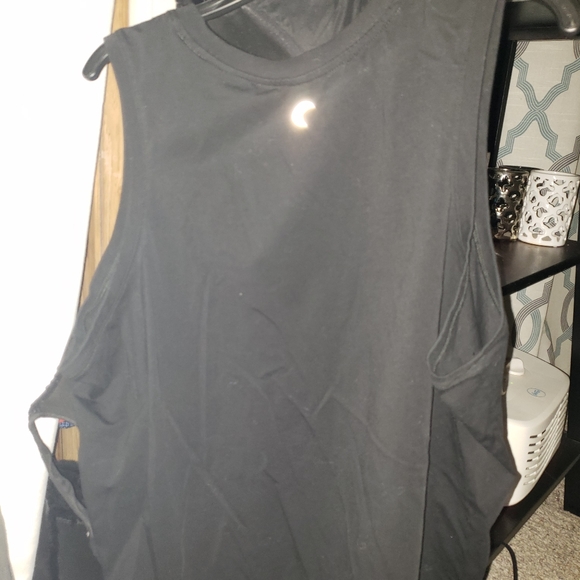 Zyia Tank Top - Picture 5 of 5